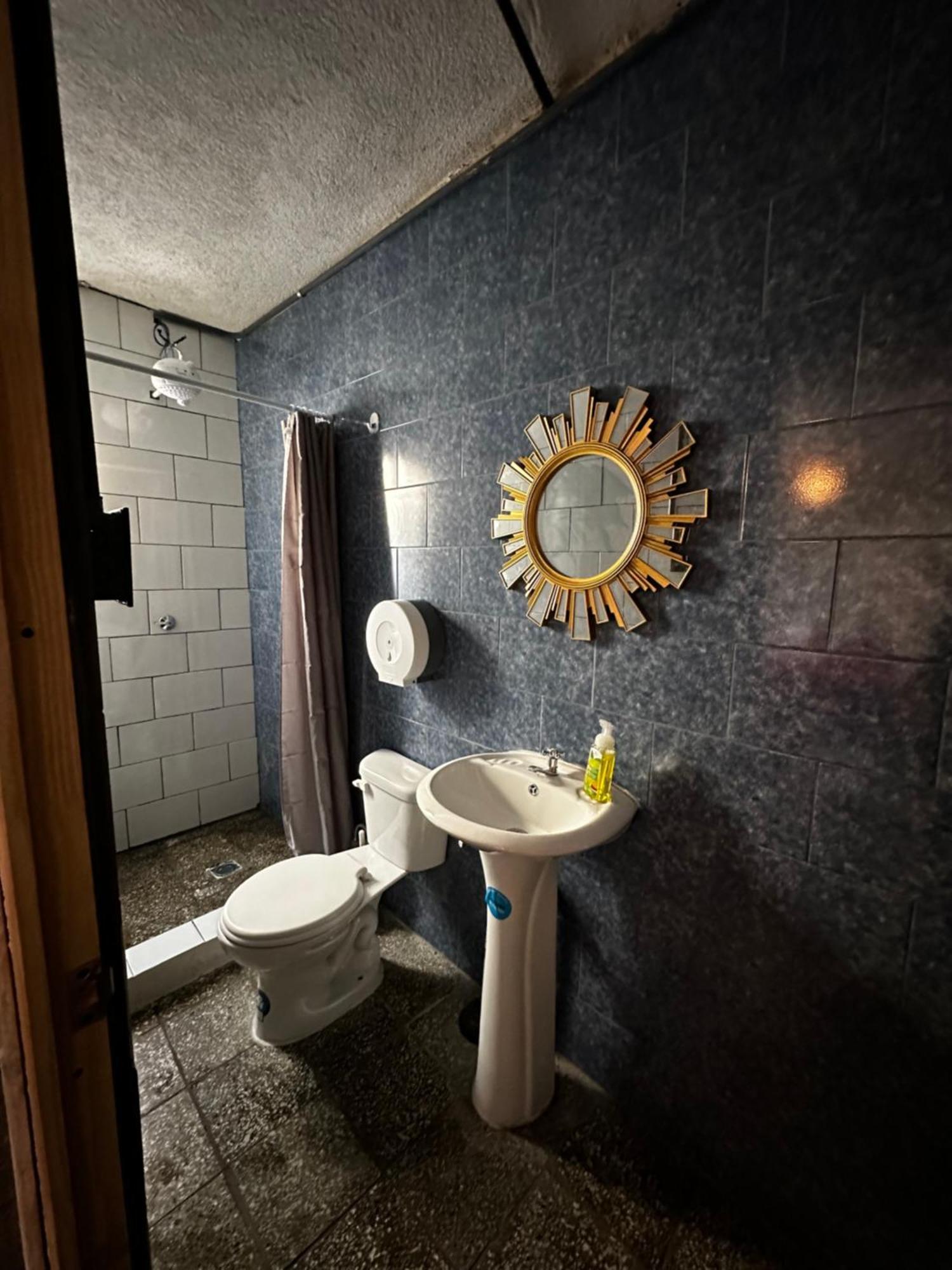 Casa Magnolia Hotel Guatemala City Bagian luar foto